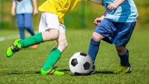 Paige Spiranac以巧妙方式展示事业线赢得甜品时光